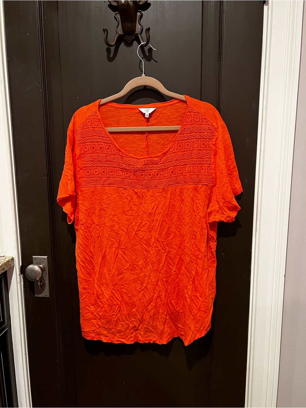 Crown & Ivy - Women’s Scoop Neck Lace Yoke Top - Orange/Pink